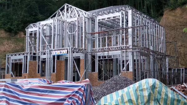 想自建房的看過來,這家“輕鋼別墅”風景獨好(圖2) 輕鋼別墅主體