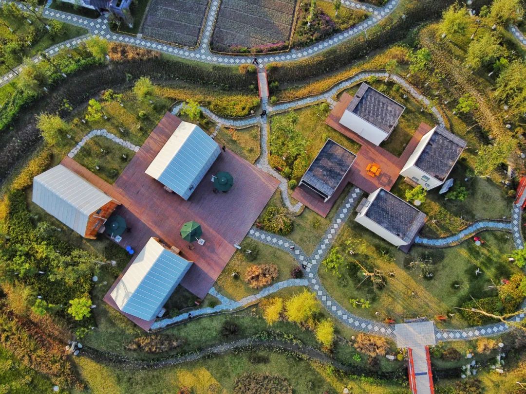 裝配式建筑成為農(nóng)村建房發(fā)展方向,推廣應(yīng)用存在的問題與建議(圖9) 睿婕輕鋼別墅