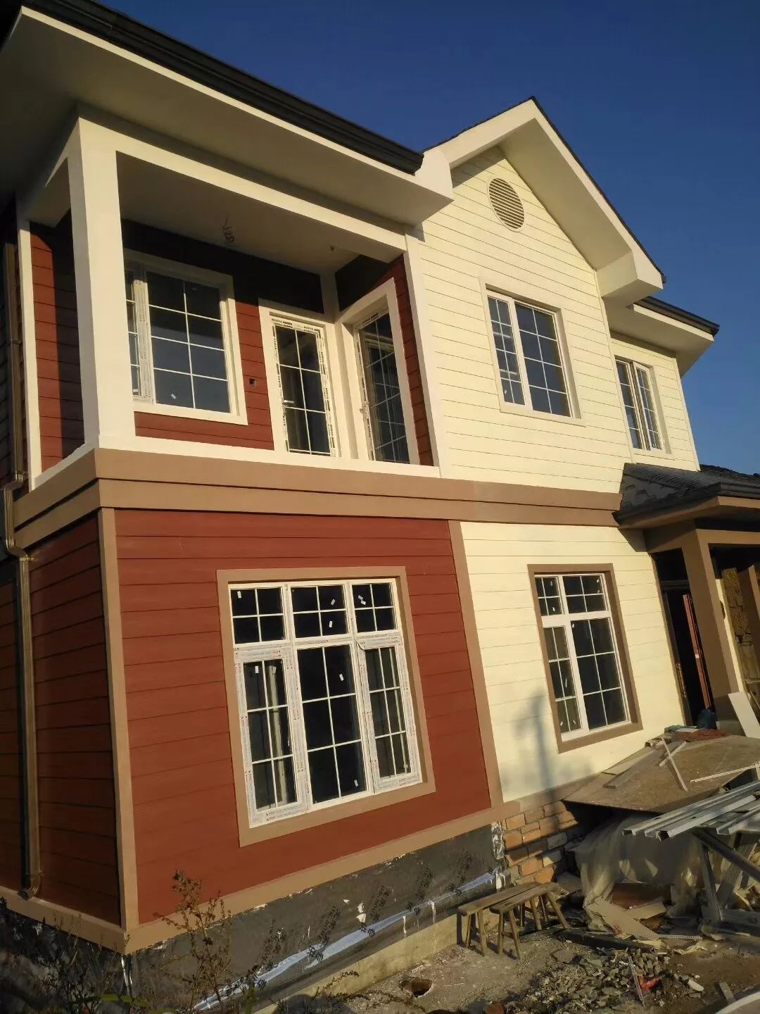 拆房頂再加蓋一半“特殊版輕鋼別墅”住著太舒服了!(圖4) 睿婕輕鋼別墅