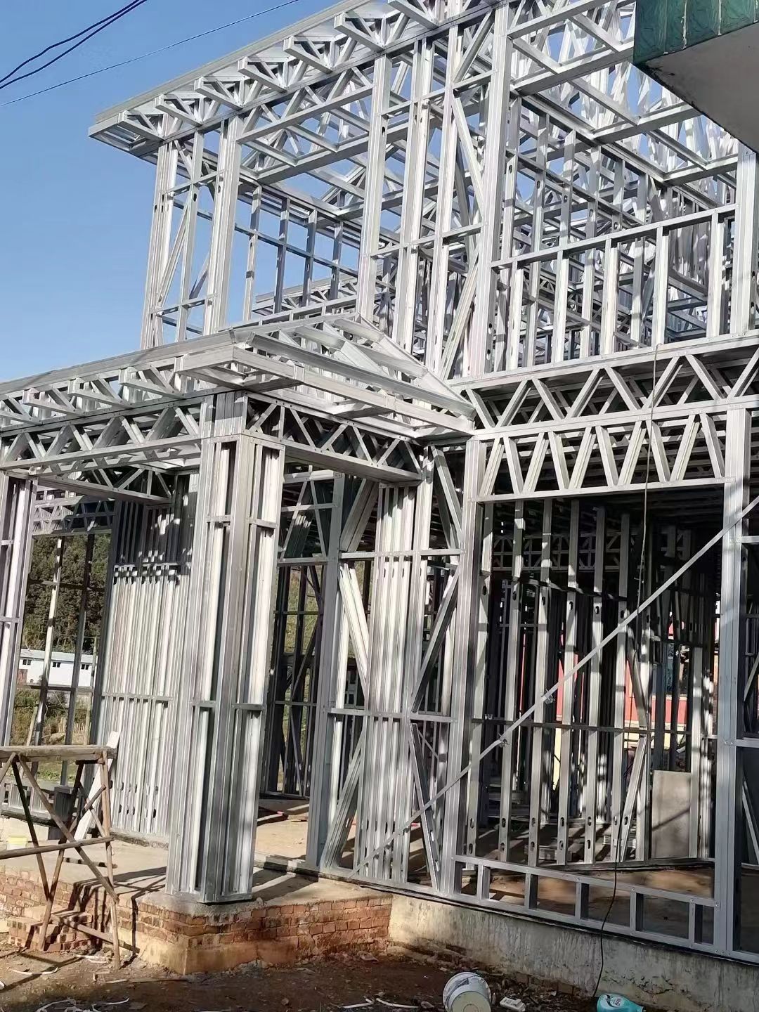  輕鋼別墅如何安裝化糞池？