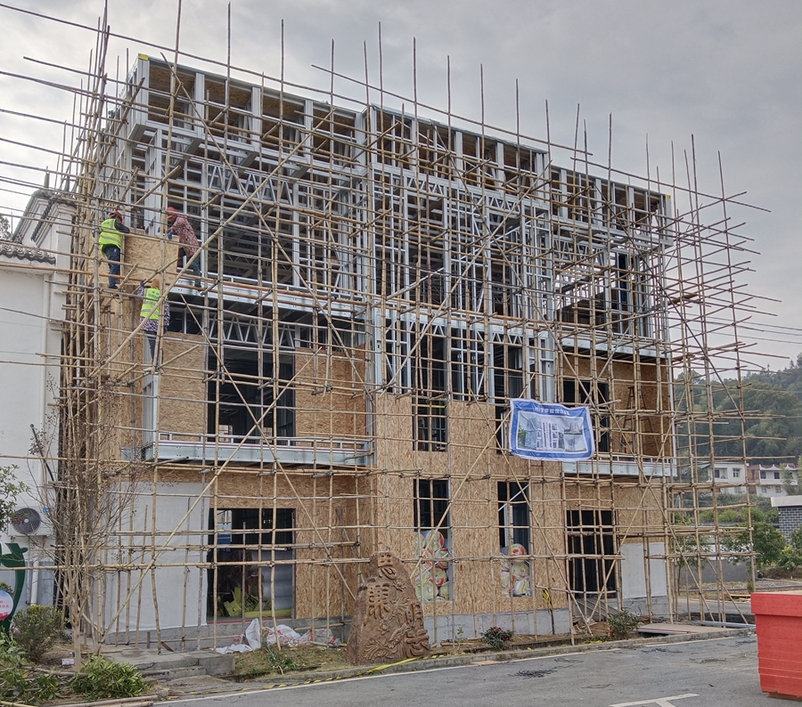 睿婕萍鄉輕鋼別墅研學樓正式竣工完成,并交付業主使用!(圖2) 睿婕萍鄉輕鋼別墅研學樓正式竣工完成,并交付業主使用!(圖2)